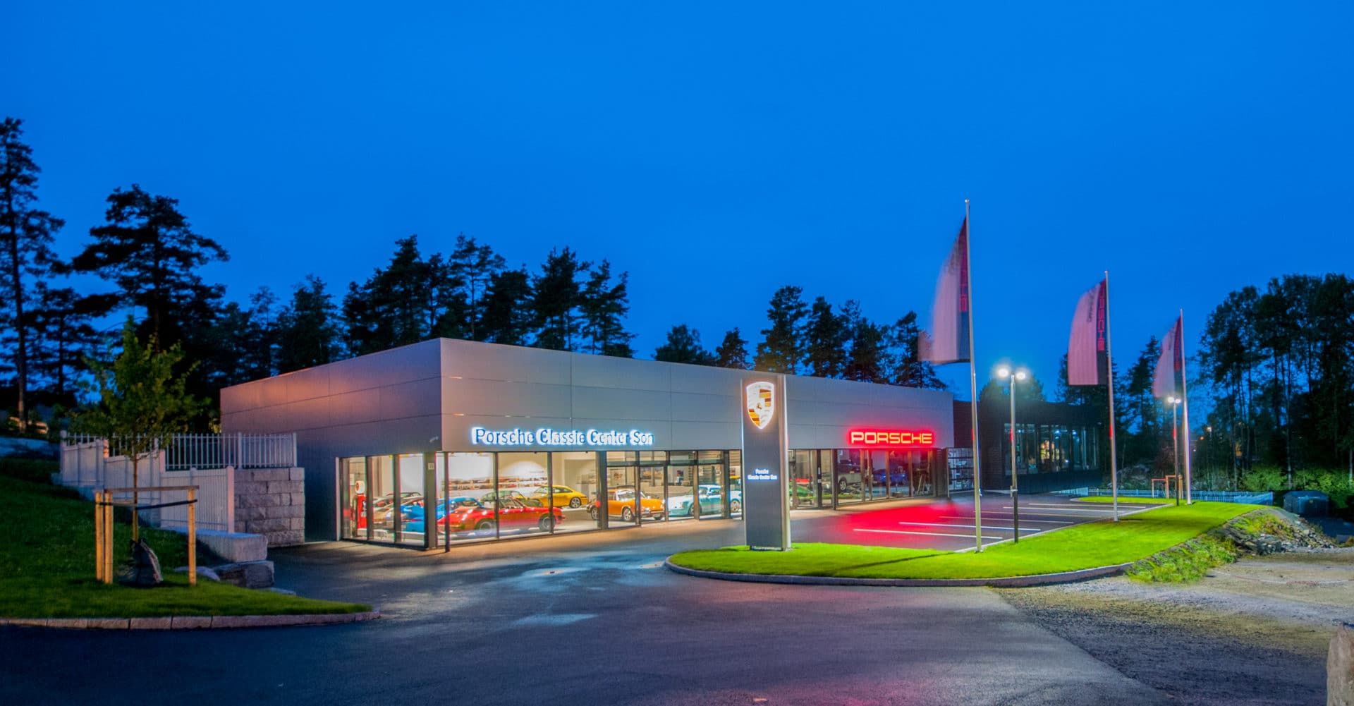 Utendørsbelysning. Porsche Classic Center Son. Lysdesign og leveranse av Light House