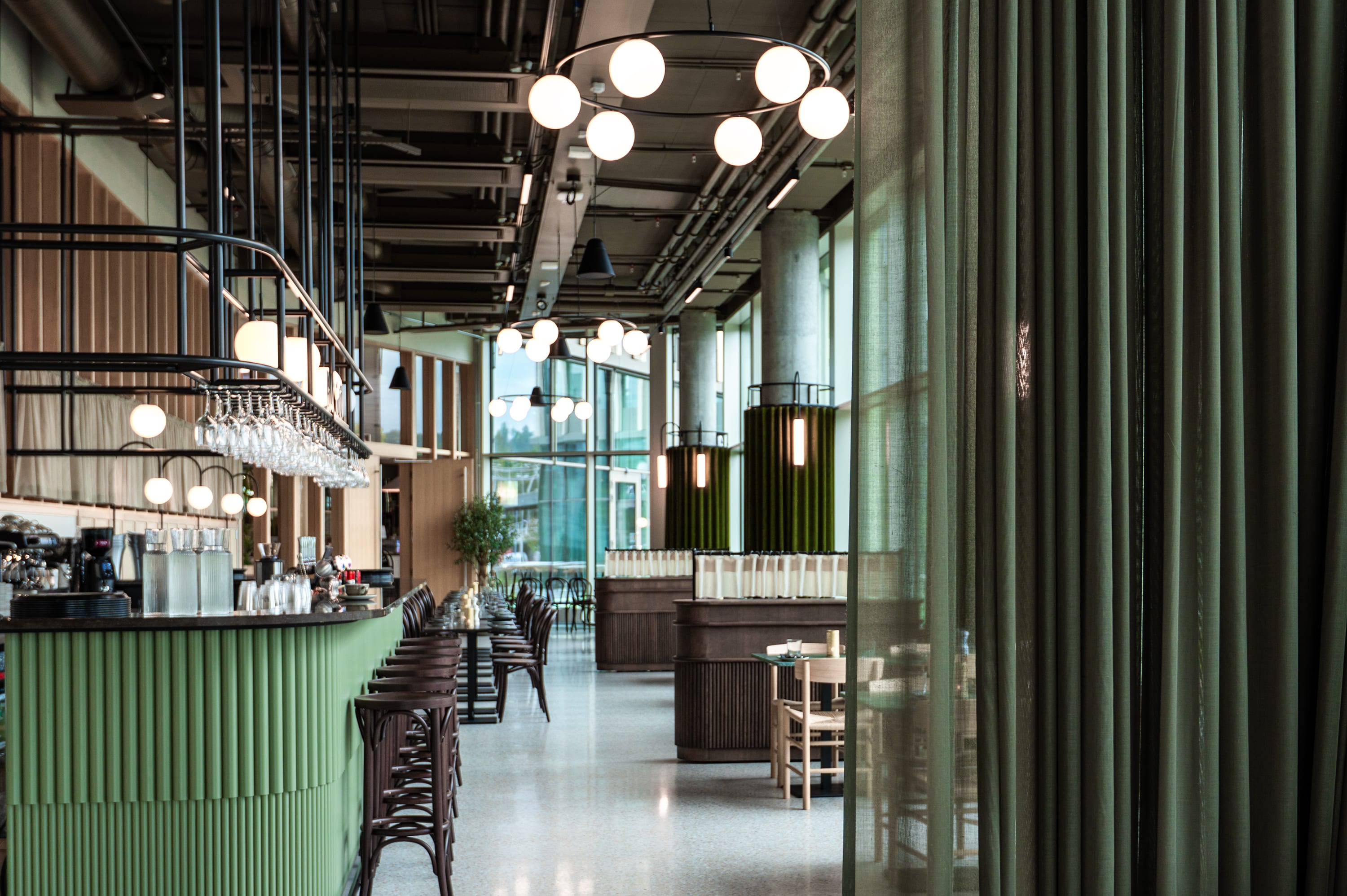 Bacco Vinbar & Restaurant