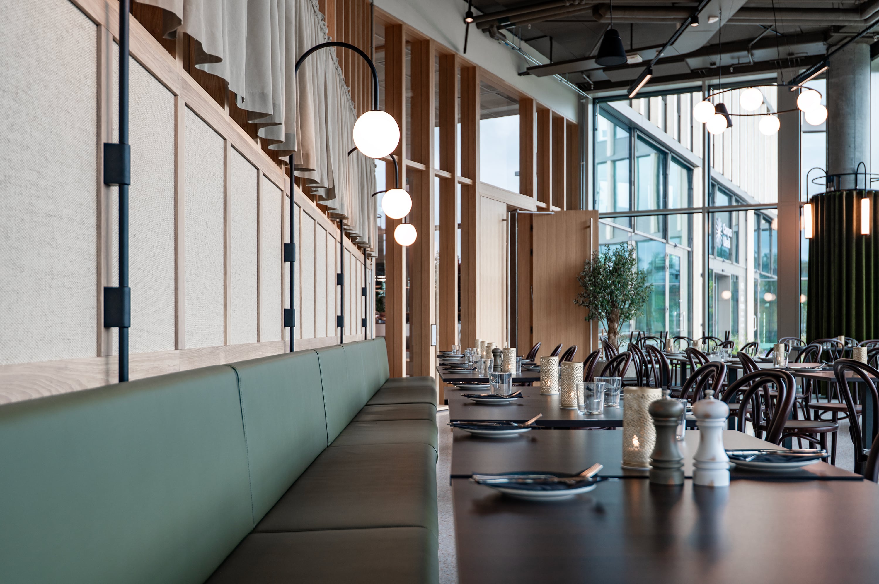 Bacco Vinbar & Restaurant