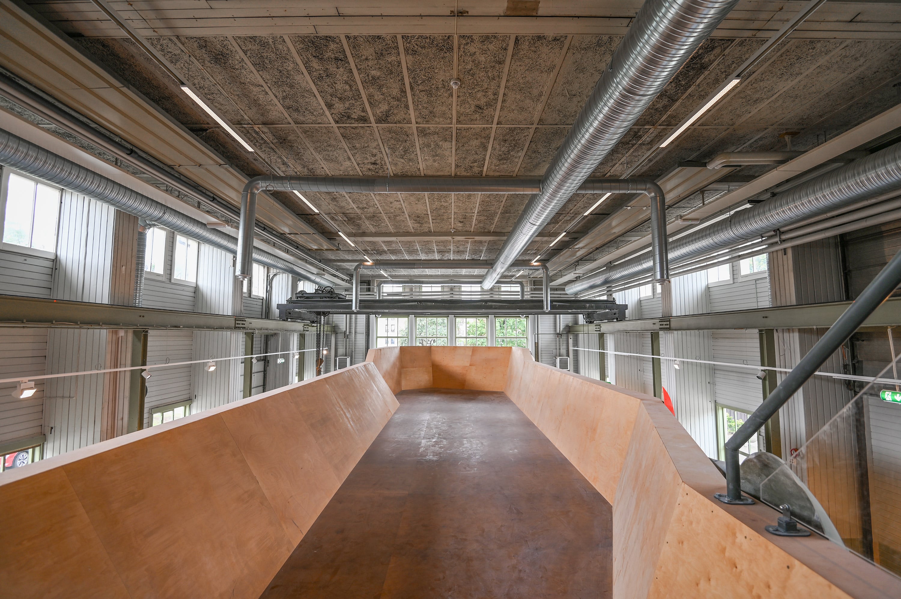 • Trunking-system for generell belysning i klatresenter